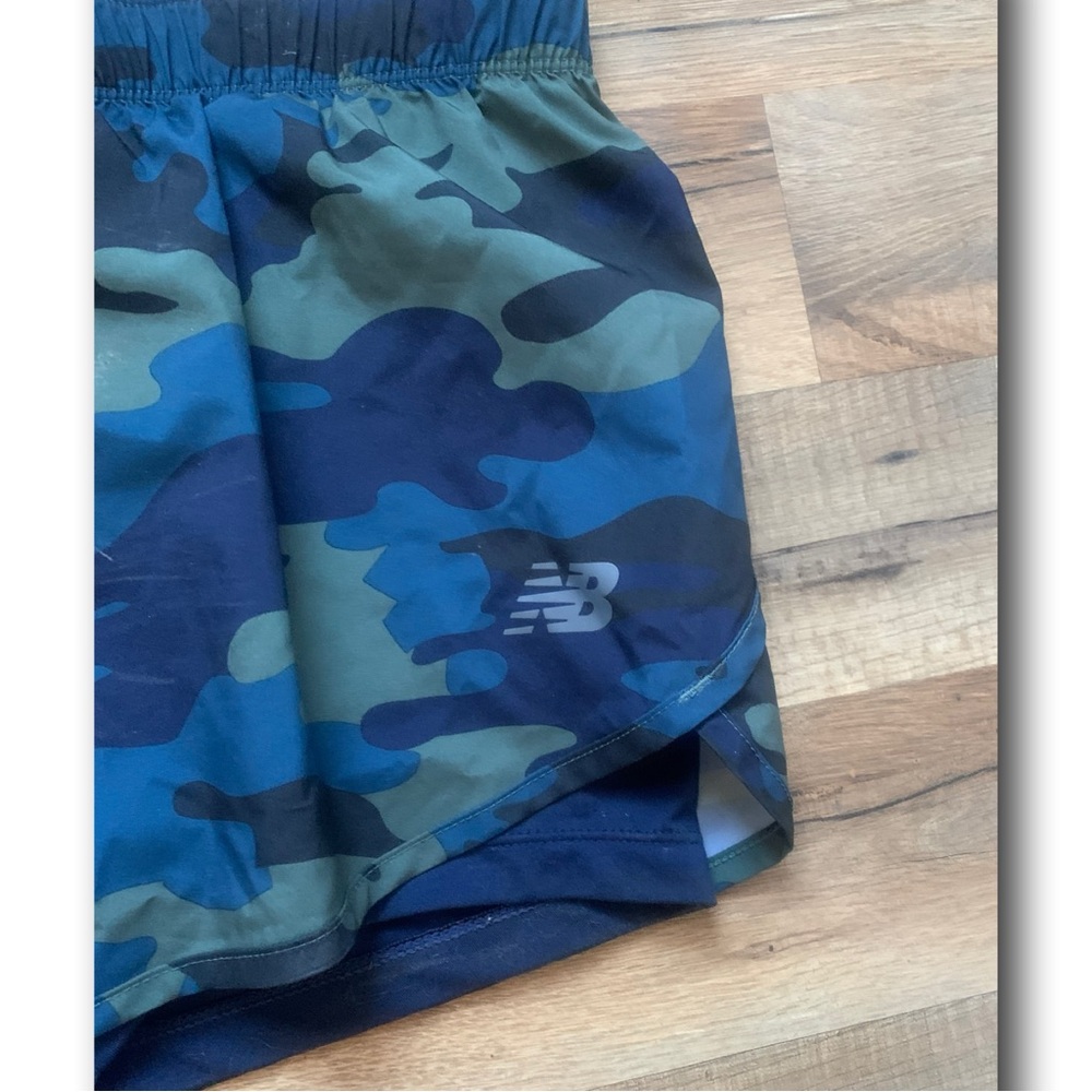 New Balance Camo Lined Shorts M EUC - Picture 3 of 8